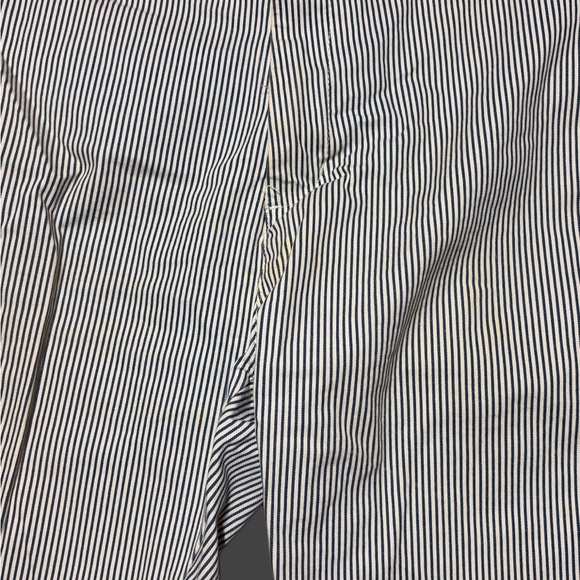 Brand New Men's Golf Pin-Striped Shorts - Navy blue & White - Picture 5 of 7